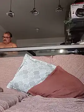 Misterymem63 webkamerás műsora