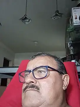 Misterymem63's Webcam Show