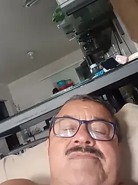 Misterymem63's Webcam Show