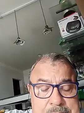 Show de Misterymem63 na webcam