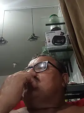 Show de Misterymem63 na webcam