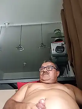 Misterymem63's Webcam Show