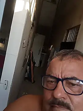 הופעת וובקאם של Misterymem63