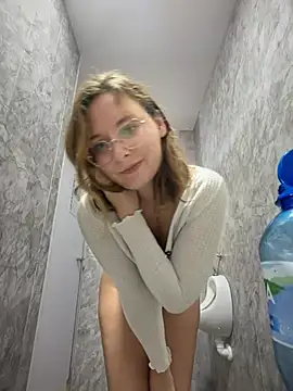 The_Snowwhitee Webcamshow