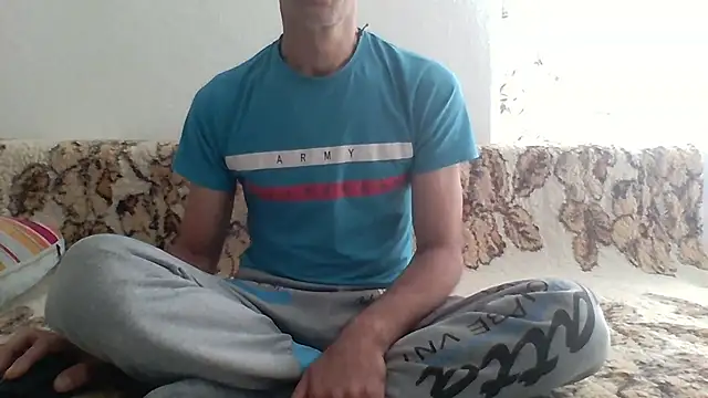 yvesstorm1 – webcam-show