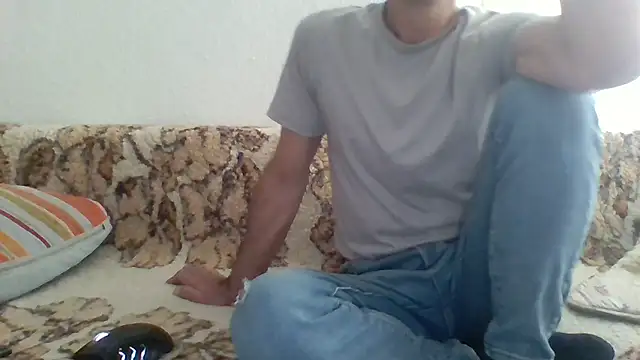 yvesstorm1's Webcam Show