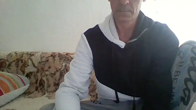 yvesstorm1 Pertunjukan Webcam