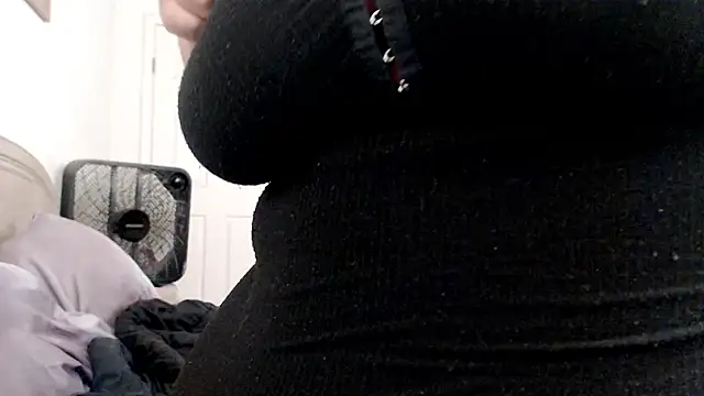 Loves_Aura Шоу с уебкамера