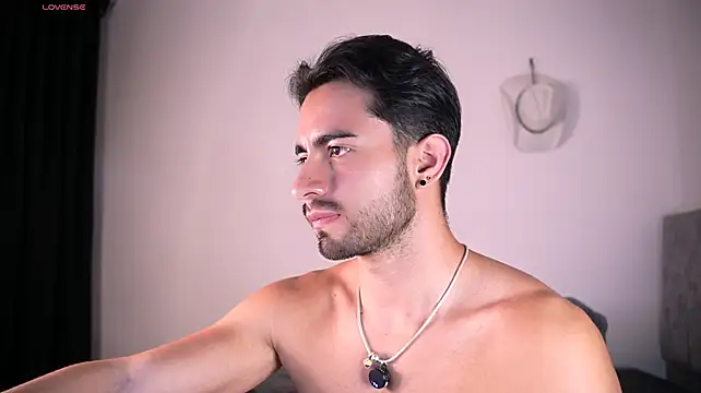aydan_hw: διαδικτυακό σόου στην κάμερα