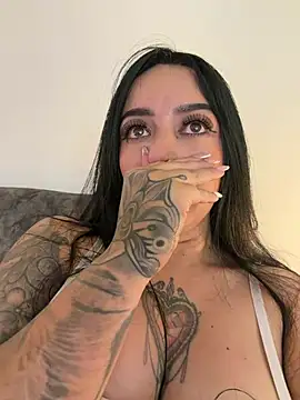 Czat XXX na żywo – EmmyEvans1