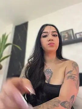 Czat XXX na żywo – EmmyEvans1