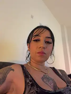 Czat XXX na żywo – EmmyEvans1