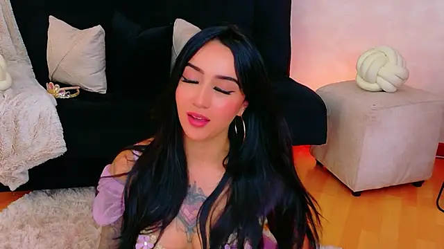 EmmyEvans1 Live XXX-chat