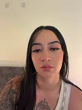 חדר צ'אט בשידור חי של EmmyEvans1