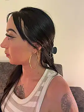 EmmyEvans1 live XXX chat