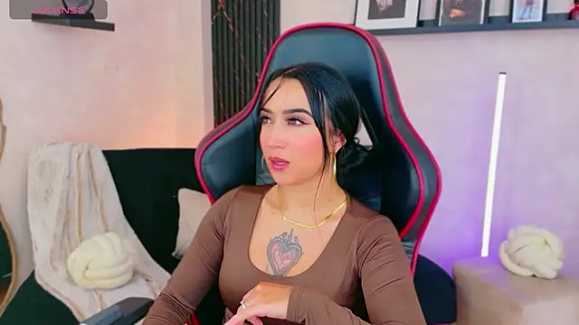 Chat +18 de EmmyEvans1 ao vivo