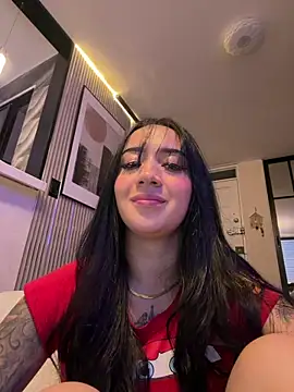 EmmyEvans1's Live XXX Chat