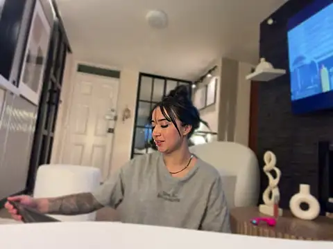 Chat XXX en directo de EmmyEvans1