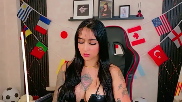EmmyEvans1 Chat XXX live
