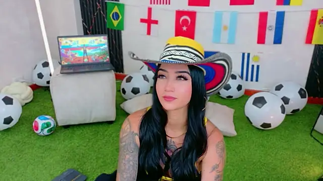EmmyEvans1 Live XXX-chat
