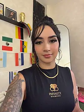 Chat +18 de EmmyEvans1 ao vivo