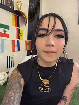 EmmyEvans1 Chat XXX in diretta