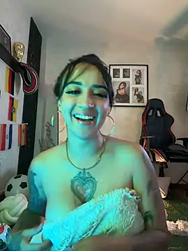 Czat XXX na żywo – EmmyEvans1