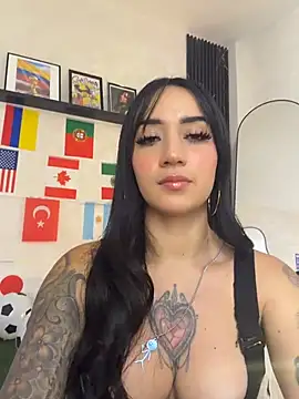 XXX chat uživo modela EmmyEvans1