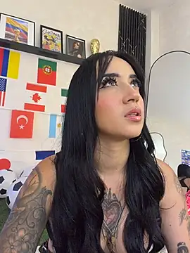 EmmyEvans1's Live XXX Chat