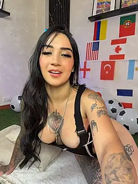 دردشة EmmyEvans1 الجنسية المباشرة
