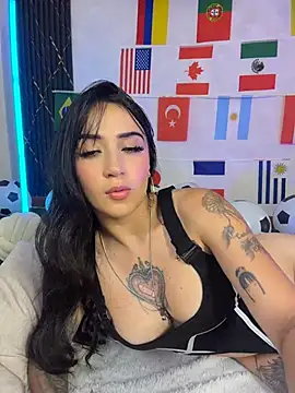 Chat XXX en directo de EmmyEvans1