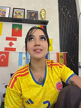 EmmyEvans1 Live XXX-Chat