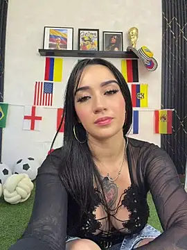 EmmyEvans1's Live XXX Chat