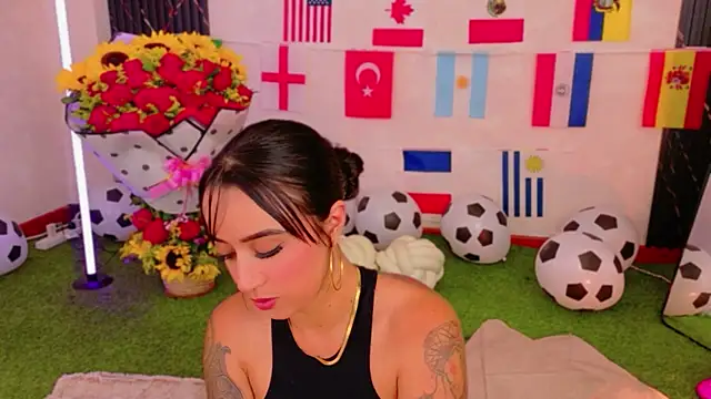 EmmyEvans1 라이브 XXX 채팅