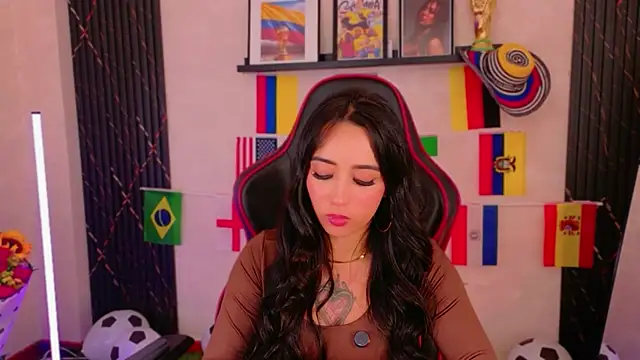 Chatroom XXX en direct de EmmyEvans1