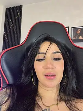 EmmyEvans1 Chat XXX in diretta