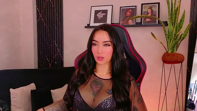Živý XXX chat EmmyEvans1