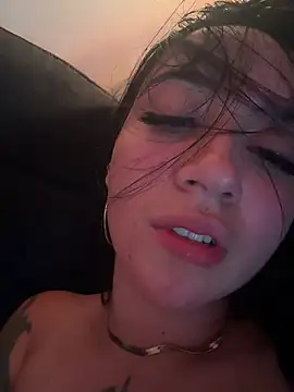 EmmyEvans1n Live XXX chat
