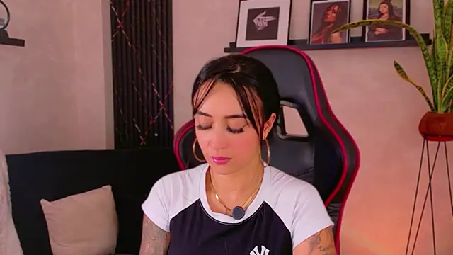 Chat XXX ao vivo de EmmyEvans1