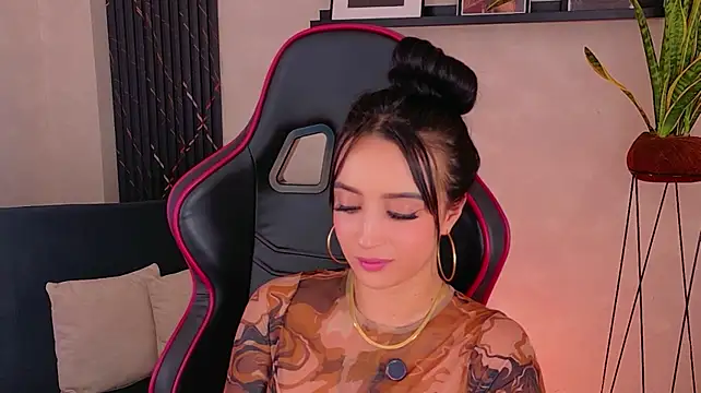Chat +18 de EmmyEvans1 ao vivo