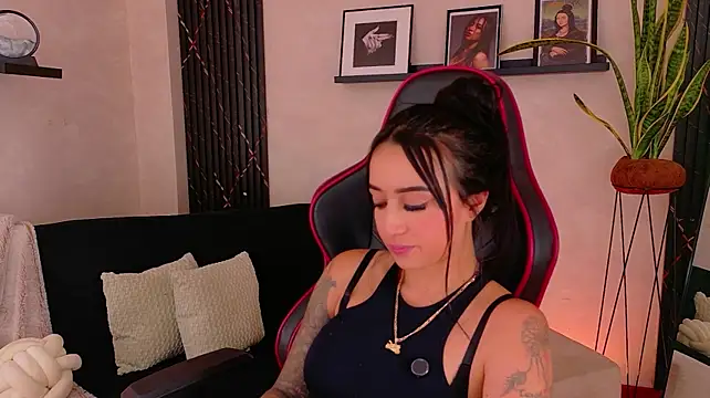 EmmyEvans1 라이브 XXX 채팅