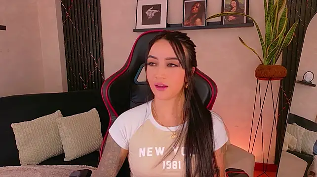 Chatroom XXX en direct de EmmyEvans1