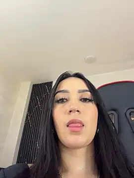 EmmyEvans1 Chat XXX in diretta