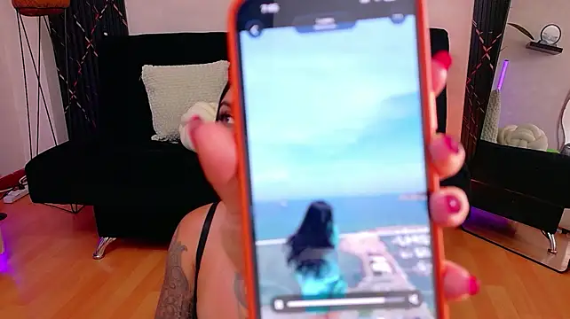 Czat XXX na żywo – EmmyEvans1