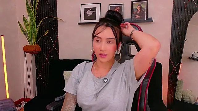 EmmyEvans1 라이브 XXX 채팅