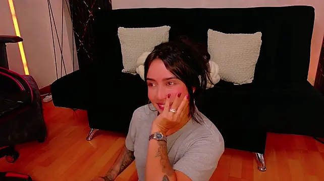 Czat XXX na żywo – EmmyEvans1