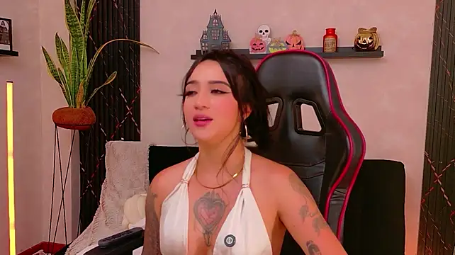 EmmyEvans1 Live XXX-chat