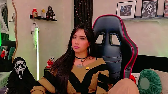 دردشة EmmyEvans1 الجنسية المباشرة