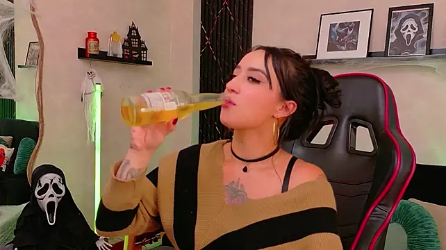 EmmyEvans1 Live XXX-Chat