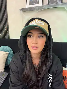 EmmyEvans1n Webbikameraesitys